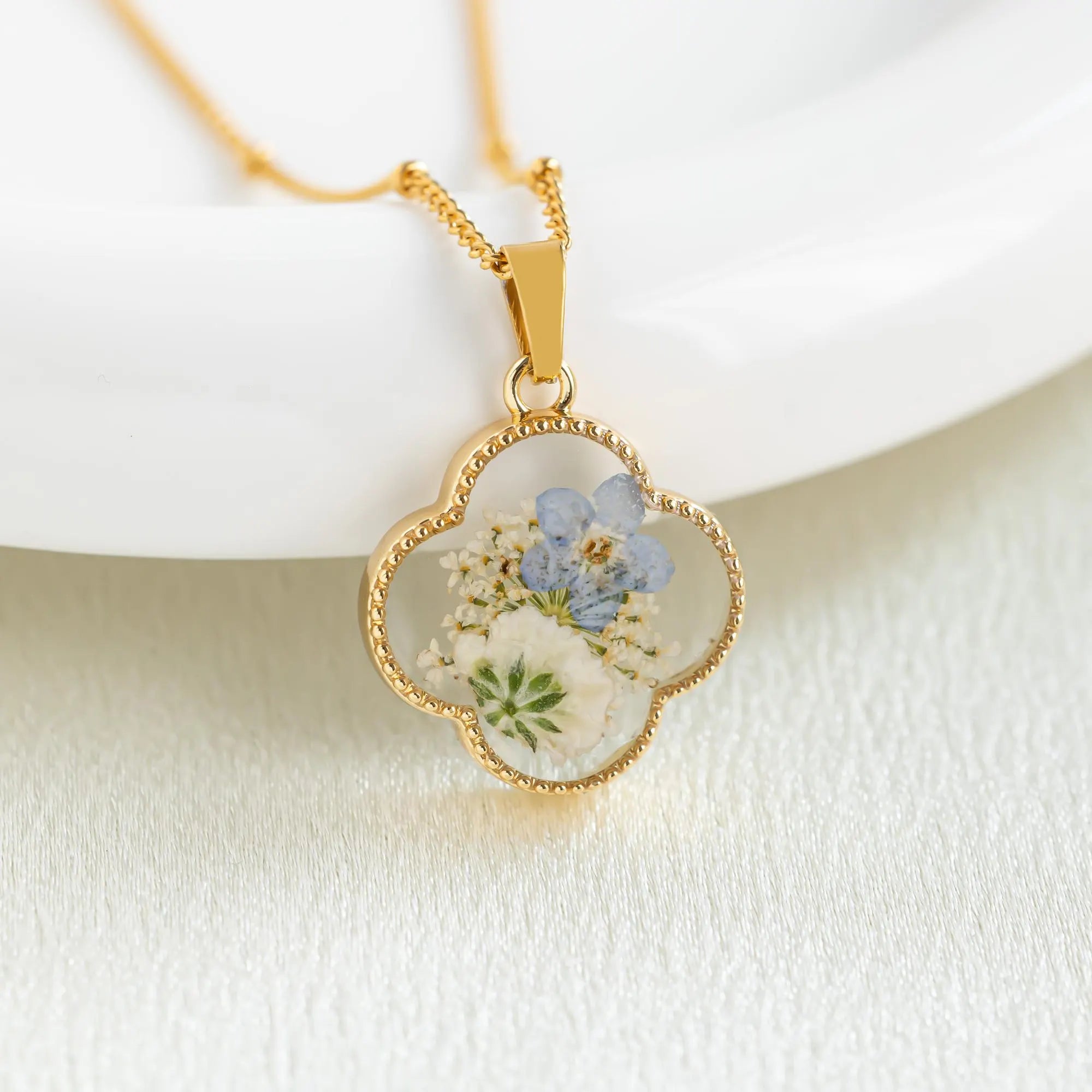 Forget Me Not and Baby'S Breath Necklace, Resin Real Pressed Flower Jewerly, Forgetmenot, Miscarriage Gift, Necklace for Women, Gift for Her