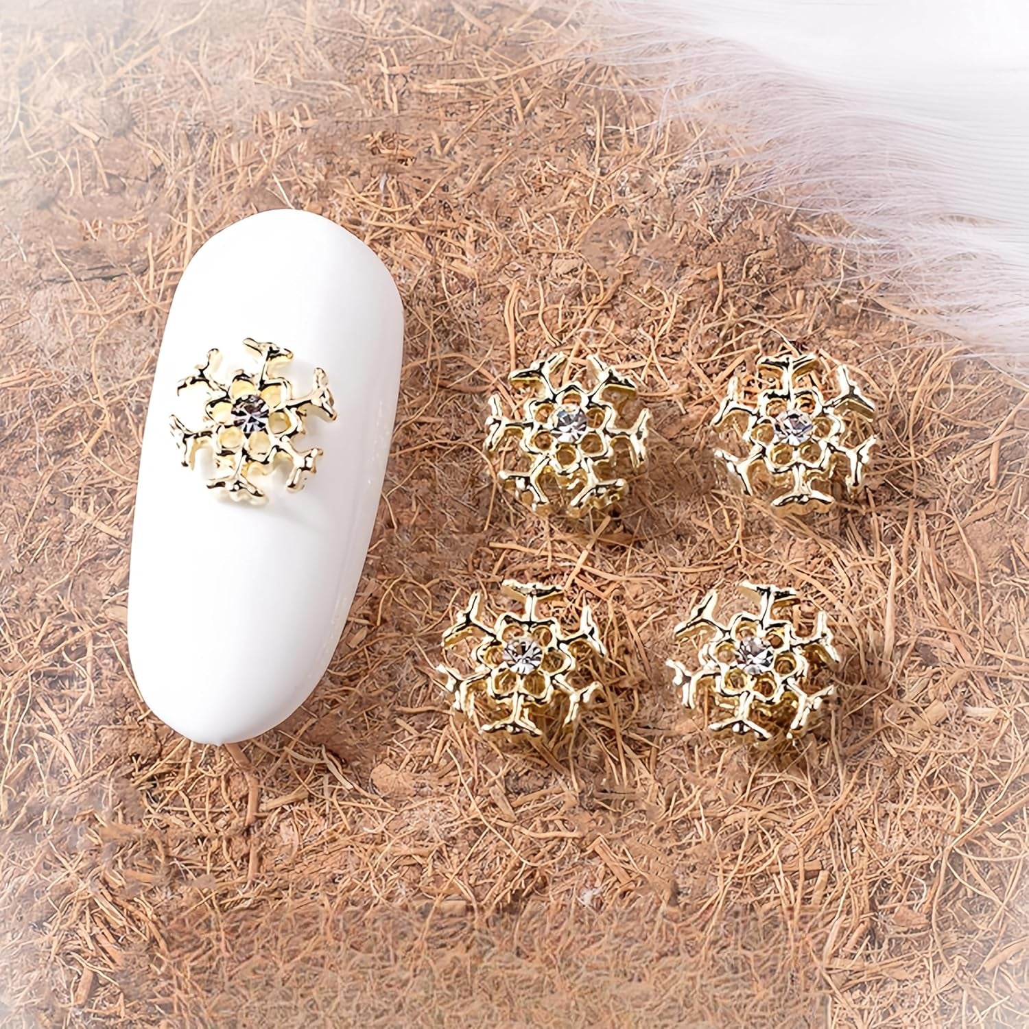 20Pcs Metal Christmas Nail Charms Alloy Snowflake Nail Rhinestones Gold Nail Art Charms Nail Studs Snowflake Luxury Nail Crystal Diamond for Acrylic Nails Nails Gems for Women Girls Christmas Nail Art