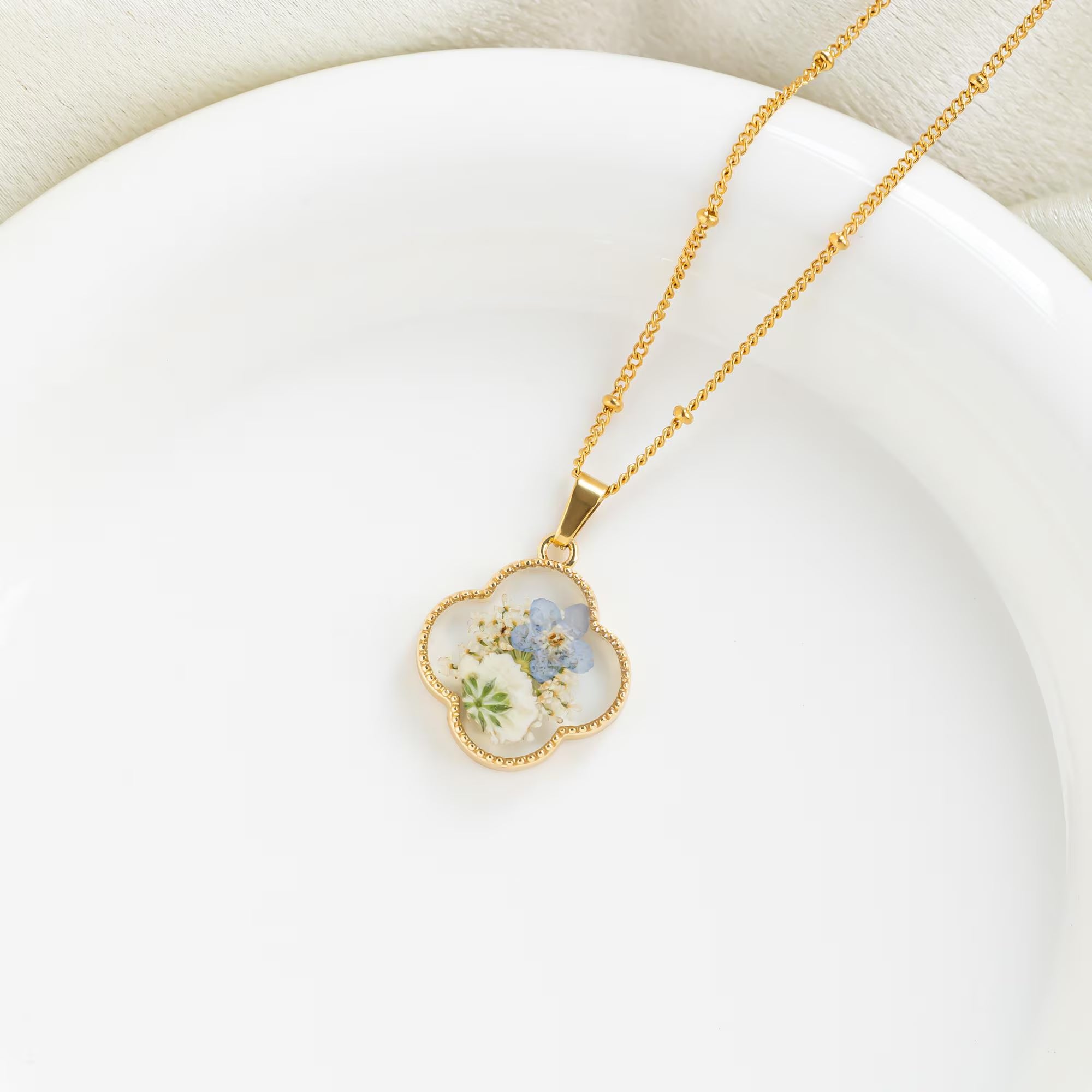 Forget Me Not and Baby'S Breath Necklace, Resin Real Pressed Flower Jewerly, Forgetmenot, Miscarriage Gift, Necklace for Women, Gift for Her